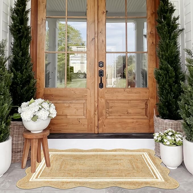 Boho Scalloped Outdoor Rug, 28"x43" Front Door Mat Indoor Entrance | Non-Slip Washable Outdoor Mat Jute-Look Neutral Farmhouse Rugs for Entryway Kitchen Bedroom Layered Doormat for Front Porch