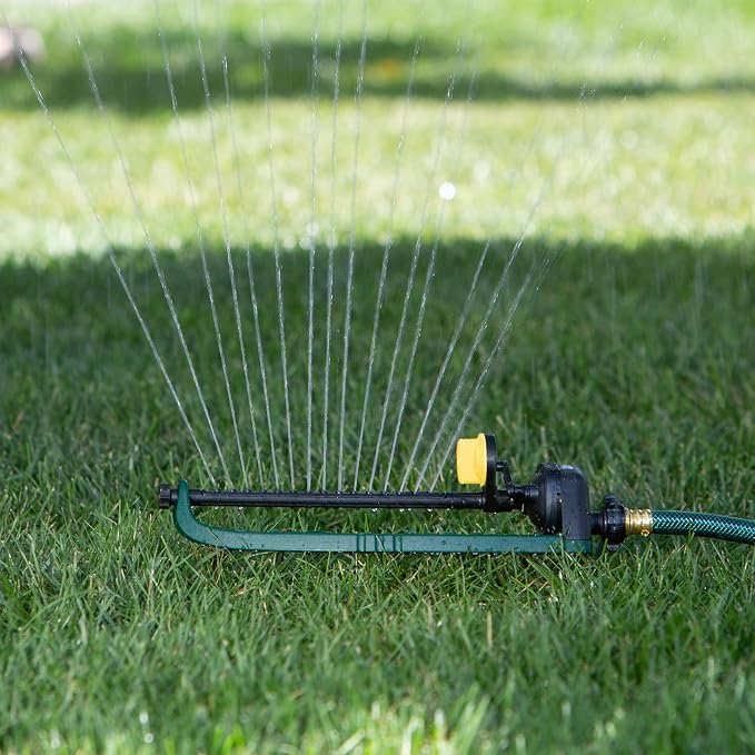 Melnor 65150AMZ Oscillating Sprinkler, 15 Precision Nozzles, Adjustable Spray Range, Waters Up to 2,650 Sq. Ft., with QuickConnect Bundle, Green, Yellow