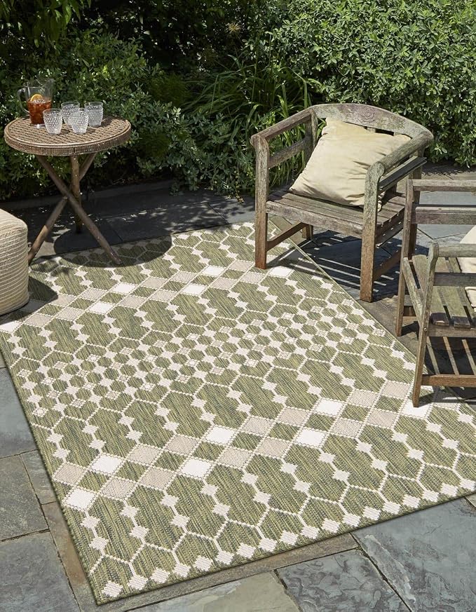 Unique Loom Outdoor Trellis Collection Area Rug - Traliccio (4' 1" x 6' 1" Rectangle, Green/ Ivory)