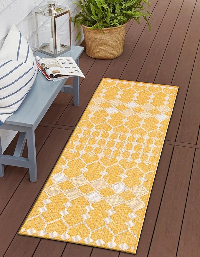 Unique Loom Outdoor Trellis Collection Area Rug - Traliccio (2' x 6' 1" Runner, Yellow/ Ivory)