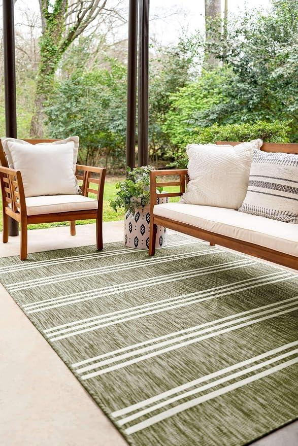 Unique Loom Outdoor Collection Area Rug - Anguilla (2' 2" x 3' 1" Rectangle, Green/ Ivory)