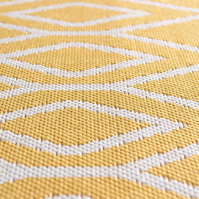 Jill Zarin Outdoor Collection Area Rug - Turks and Caicos (4' x 6' Rectangle Yellow Ivory/Ivory)