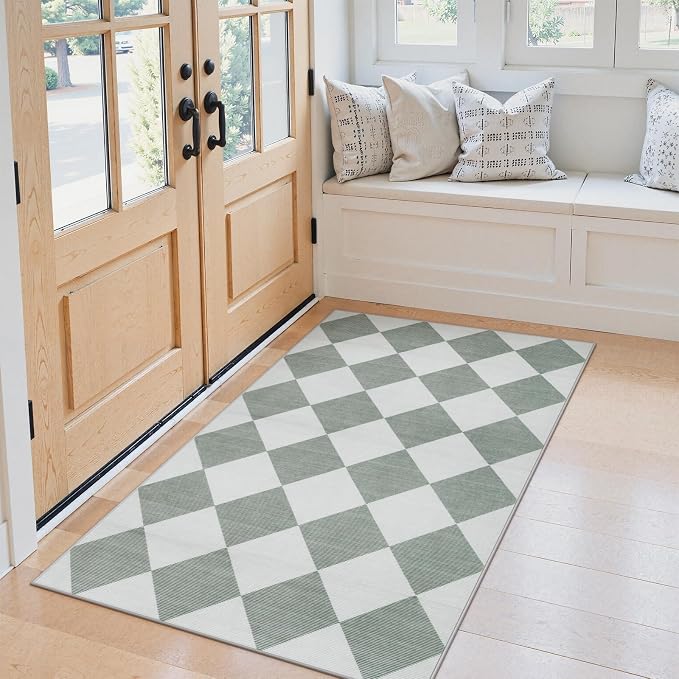 Beeiva Checkered Print 3x5 Washable Rug for Entryway, Non Slip Soft Small Bedroom Rug 3x5 Ultra Thin Moroccan Bathrooom Decor, Gingham Plaid Carpet for Laundry Entry Kitchen Nursery (Green/White)