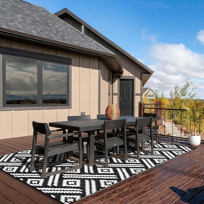 Outdoor Patio Plastic Straw Rug - 5x8 ft Outdoor Camping Rug Waterproof Reversible, Area Carpet Patios RV, Outside Porch Balcony Deck for Camper, Moden Black White