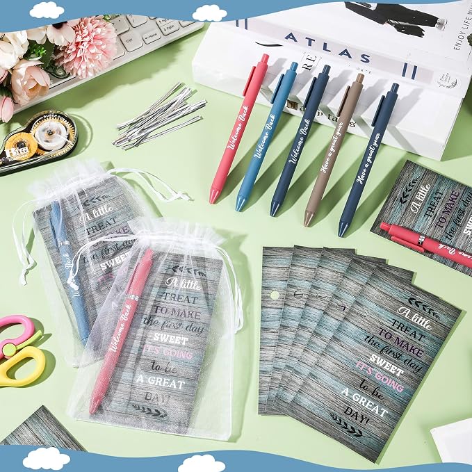 Marspark 30 Set Rustic Wood Welcome Back to School Gifts Bulk Ballpoint Pens and Greeting Cards Set with Bags Twist Ties First Day of School Gifts for Teacher Student Classroom Party Favors Supplies