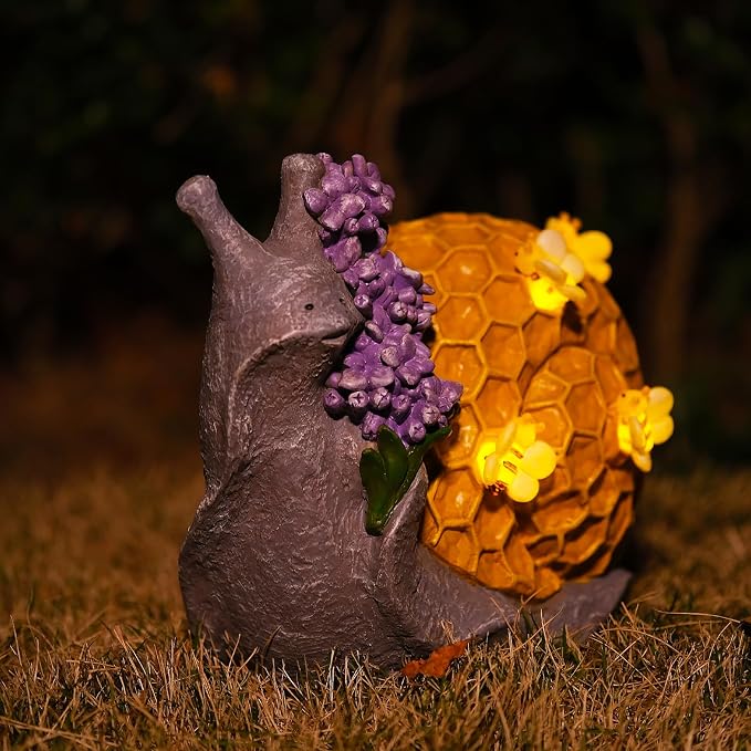 Garden Outdoor Snail Statues Yard Resin Decoration Gift Handmade Housewarming Gift for Patio Yard Lawn Waterproof Cracking