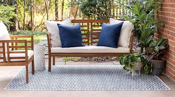 Unique Loom Outdoor Collection Area Rug - Costa Rica (3' 3" x 5' 3" Rectangle, Blue/ Ivory)