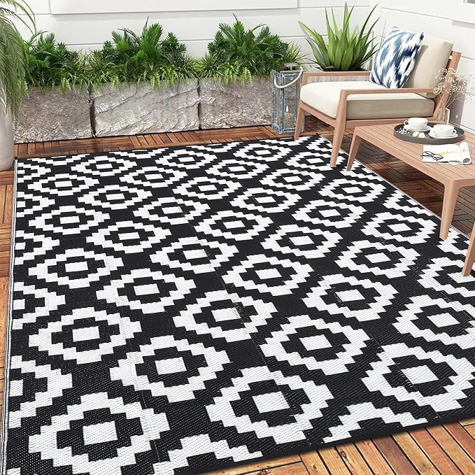 Garvee Outdoor Rug 9x18 Outdoor Patio Rug Reversible Plastic Straw Rugs Waterproof Foldable Mat Easy Clean Lightweight Carpet for Backyard Camping Porch RV Beach Balcony Deck Picnic Square White