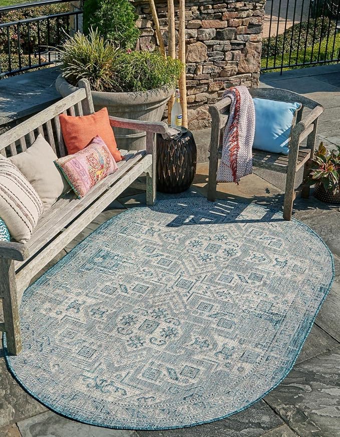Unique Loom Outdoor Aztec Collection Area Rug - Coba (3' 3" x 5' 3" Oval, Teal/ Ivory)