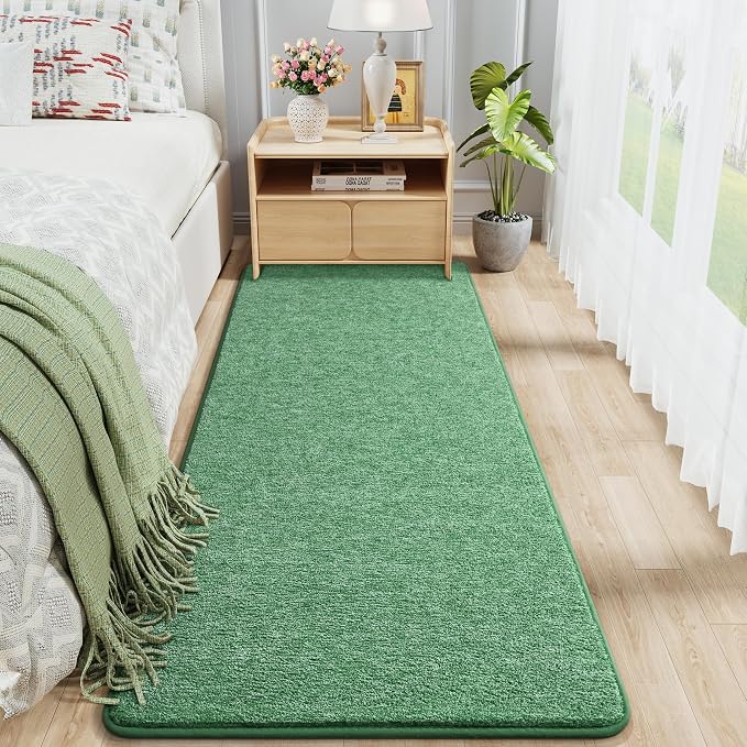 Chicrug Memory Foam 2x6 Runner Rugs for Hallway Entryway Bedroom | Low-Pile Soft Carpet Runner Rug for Kitchen, 6ft Kids Rug for Bedside Dorm Room Decor, Green and White