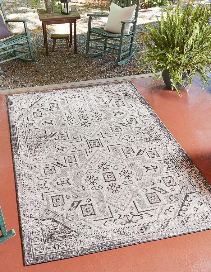 Unique Loom Outdoor Aztec Collection Area Rug - Coba (7' 10" x 10' Rectangle Charcoal Gray/Ivory)