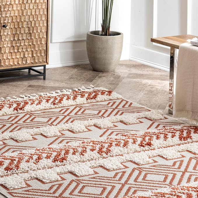 nuLOOM Zuri Shaggy Banded Tribal Area Rug, 5'3" x 7'3", Rust