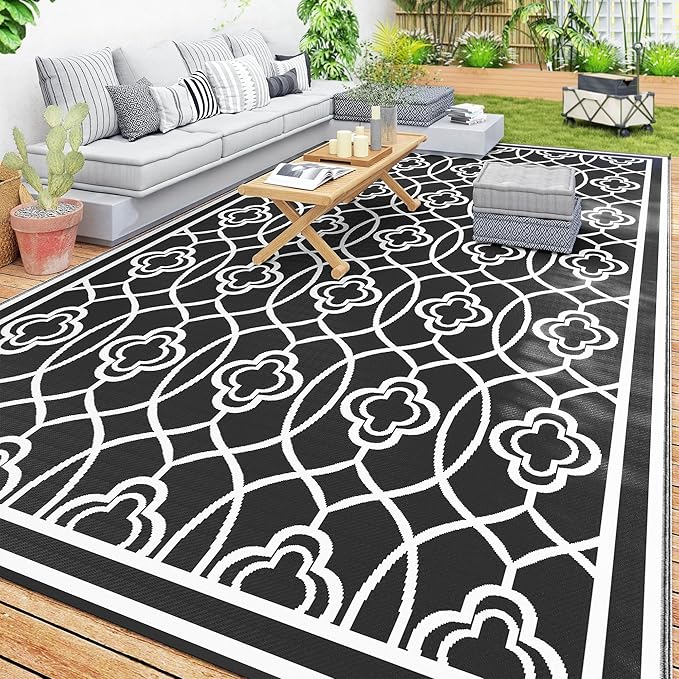 Outsunny Outdoor Rug for Patio, 9' x 18' Waterproof Large Mat, Reversible Plastic Straw Rug for Decor, Portable Outside RV Camping Area Carpet Mat for Backyard Porch Deck Picnic, Black & White Lantern