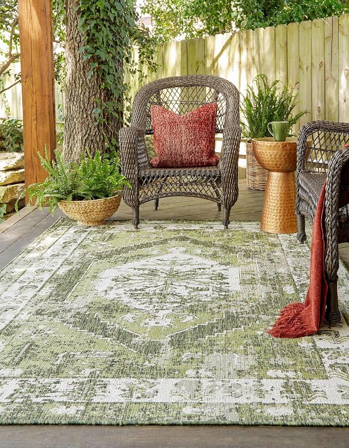 Unique Loom Outdoor Traditional Collection Area Rug - Valeria (10' x 13' 1" Rectangle, Green/ Light Green)