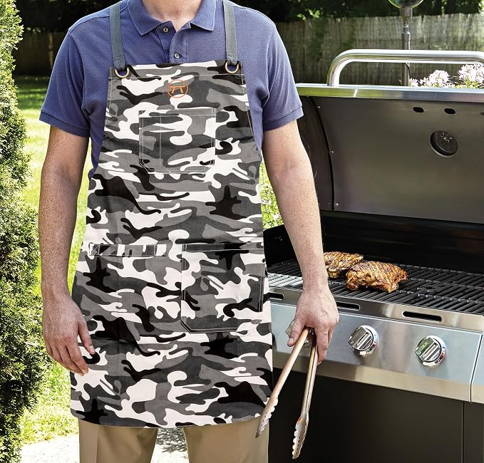 Outset Grill and Kitchen Apron, Camo Pattern With Pockets, Cotton, 27" x 34"
