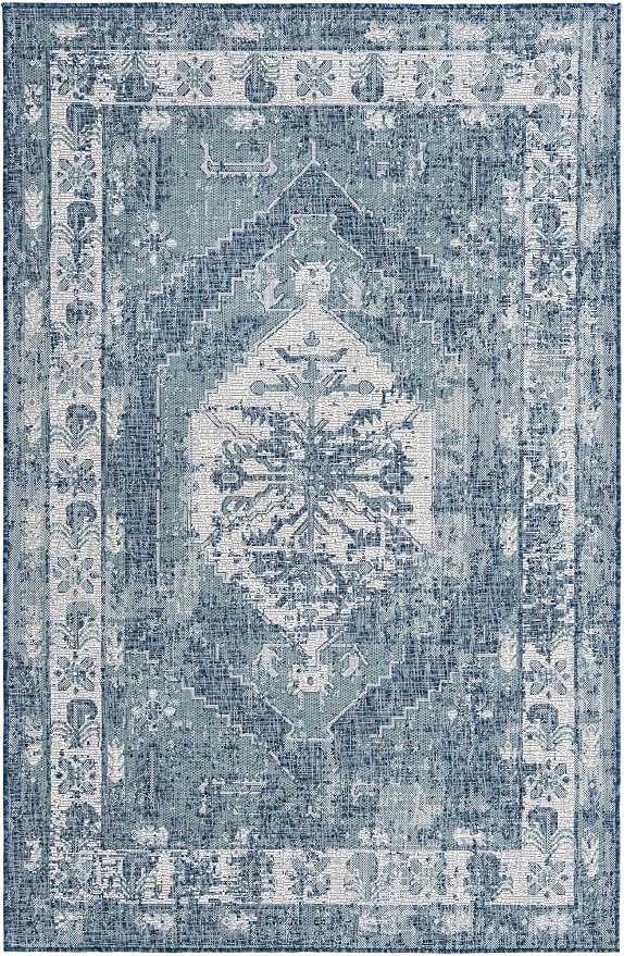 Unique Loom Outdoor Traditional Collection Area Rug - Valeria (5' 3" x 7' 10" Rectangle, Blue/ Ivory)