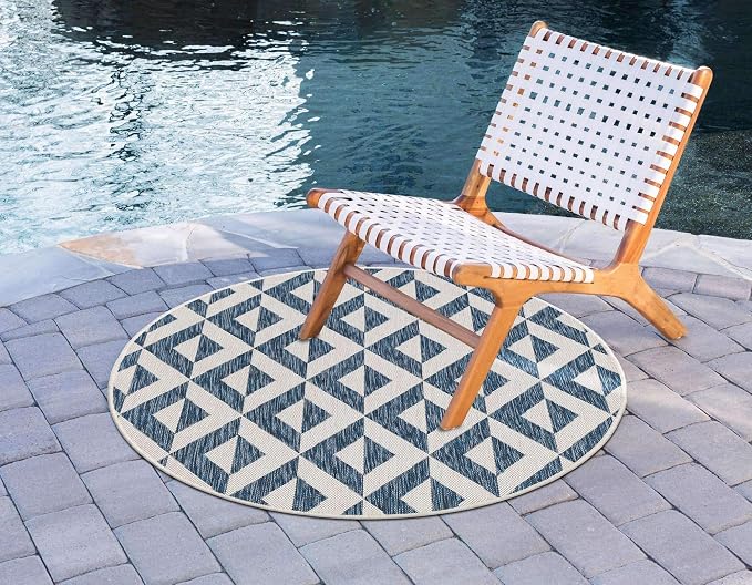 Unique Loom Outdoor Collection Area Rug - Napa (6' 7" Round, Blue/ Ivory)