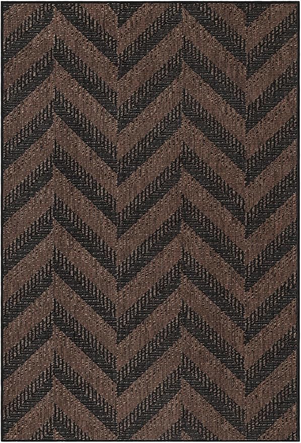 Unique Loom Outdoor Modern Collection Area Rug - Chevron (4' 1" x 6' 1" Rectangle, Brown/ Black)