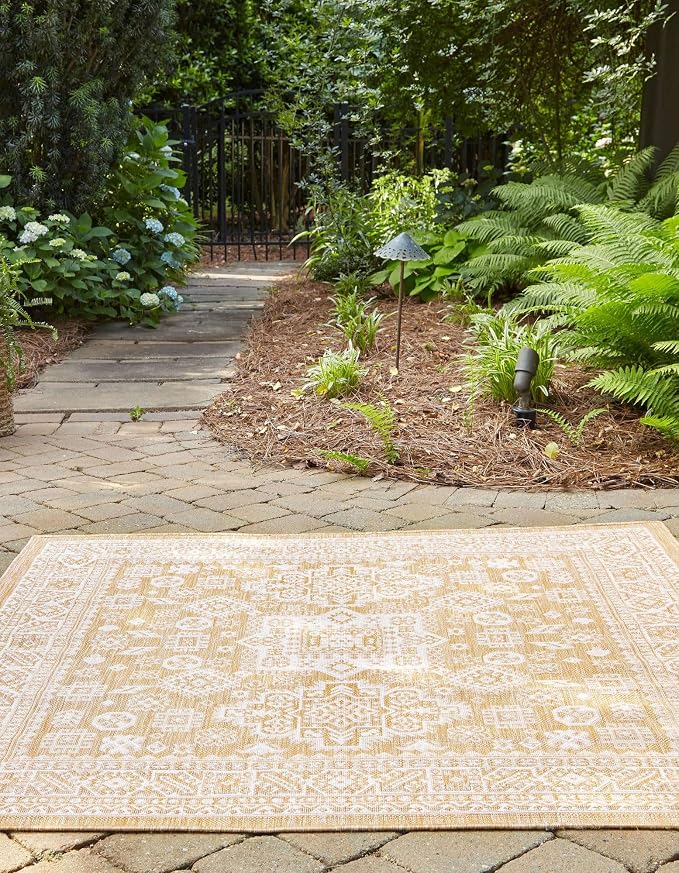 Unique Loom Outdoor Aztec Collection Area Rug - Chalca (7' 10" Square, Natural/ Ivory)