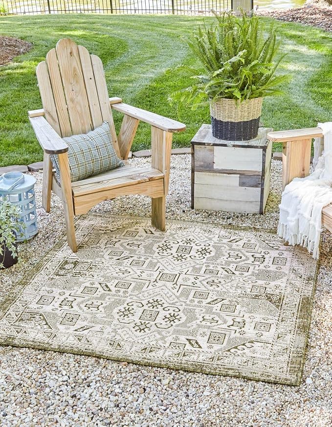Unique Loom Outdoor Aztec Collection Area Rug - Coba (5' 3" Square, Green/ Ivory)