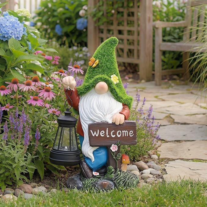 TERESA'S COLLECTIONS Garden Decor Outdoor, Garden Gnomes Holding Lantern, Gnomes Decor, Waterpoof Resin with Solar Lights, Garden Decor, Garden Gifts for Mom,Indoor/Outdoor,8.3"