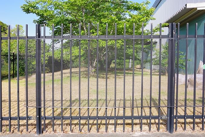 Heavy-Duty Plastic Mesh Netting, Black, 35.4 x 197 in (90cm x 5m), 12mm Grid, Recycled Plastic, Cut-to-Size, Multi-Purpose for Gardening & Fencing