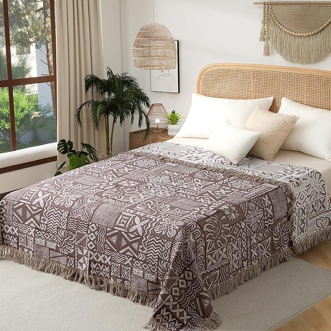 Phuryllic Boho Throw Blanket Full Size, Extra Large Soft Cozy Cotton Muslin Quilt Blanket for Bed Decor, Patchwork Block Couch Sofa Chair Cover, Vintage Farmhouse Cottage Woven Blanket, Brown&White