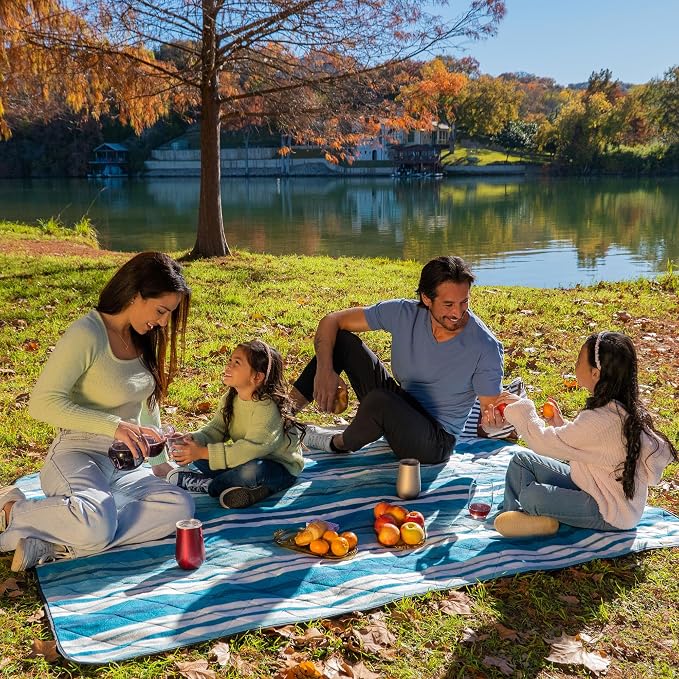 BRAWNTIDE Large Waterproof Outdoor Blanket, Extra Thick Fleece, Warm, Windproof & Sandproof, Quilted Stadium Blanket for Sports Events, Beach, Camping, Picnics, Dogs & Car, 82" x 55