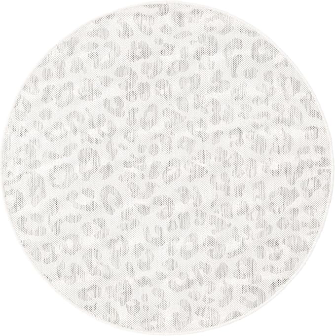 Unique Loom Outdoor Safari Collection Area Rug - Leopard (4' 1" Round, Ivory Gray)