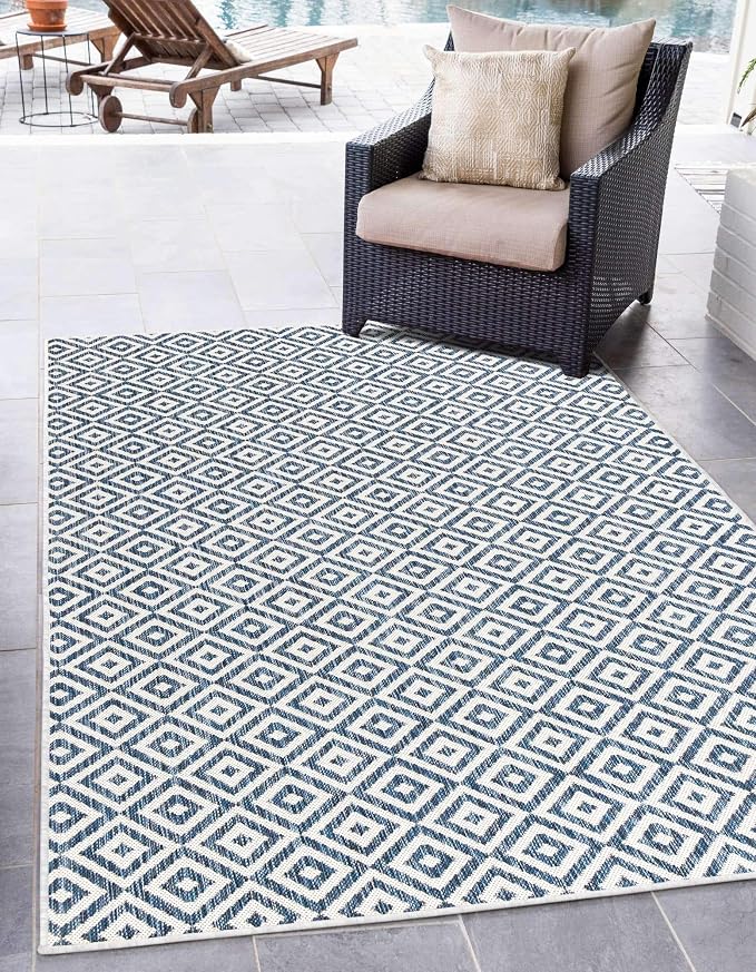 Unique Loom Outdoor Collection Area Rug - Costa Rica (4' 1' x 6' 1' Rectangle, Blue/ Ivory)