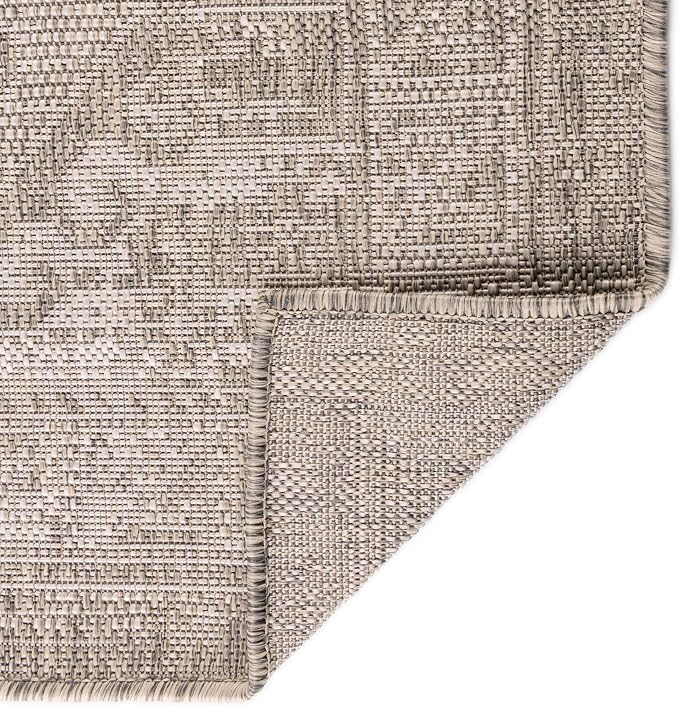 Unique Loom Outdoor Aztec Collection Area Rug - Coba (5' 3" x 8' Rectangle, Light Gray/ Ivory)