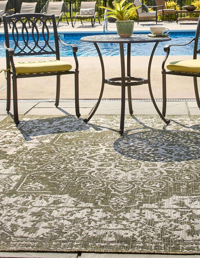 Unique Loom Outdoor Collection Area Rug - Dubai (10' 8' Square, Green/ Ivory)