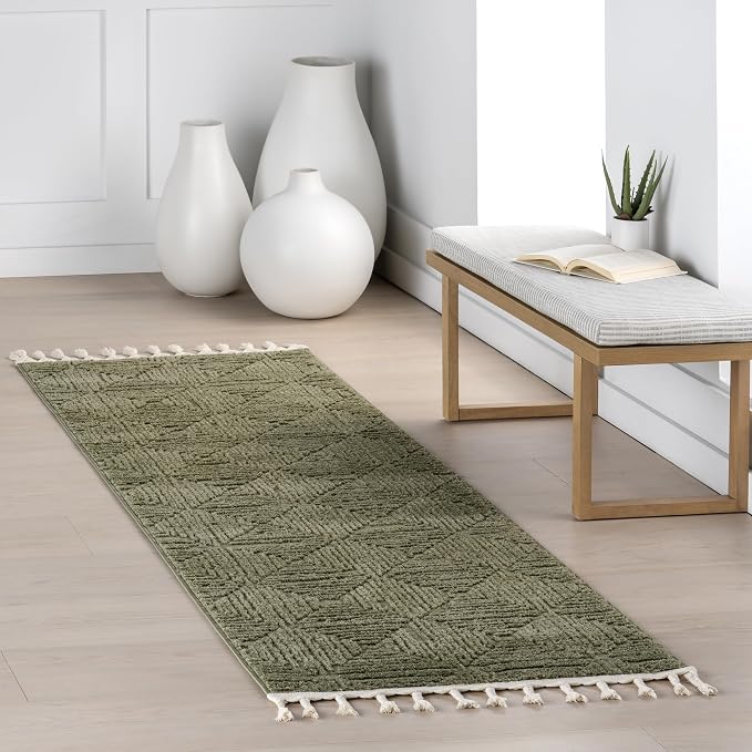 nuLOOM Kerry Green Geometric Power Loomed Runner Rug, 2' x 8' | Nuloom Kerry Geometric 2' x 8' Runner Rug for Living Room Bedroom Dining Room Entryway Hallway, Green