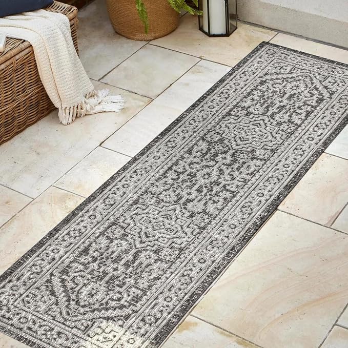 JONATHAN Y Medallion Weave Indoor Outdoor Runner Rug 2X8 Gray/Black, Sinjuri Textured for Backyard, Patio, Porch, Easy-Cleaning, High Traffic, Pet-Friendly, Non-Shedding (SMB101D-28)