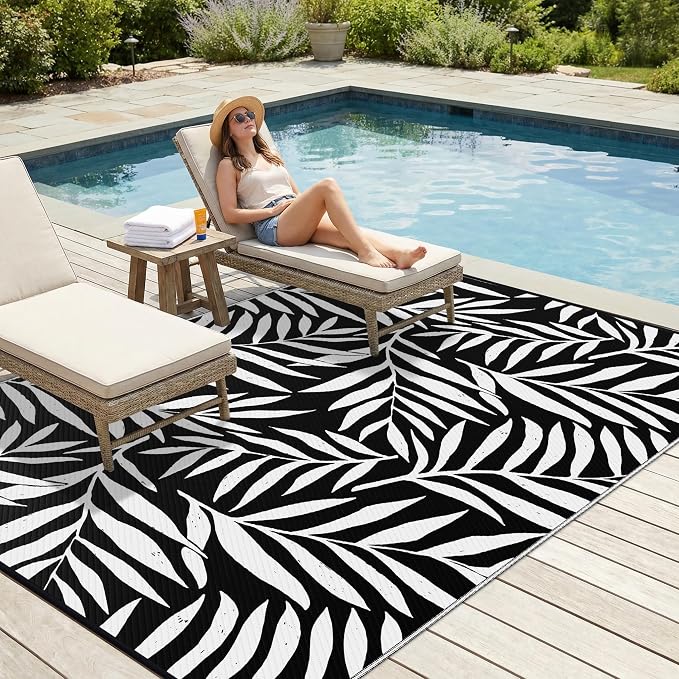 Smiry Outdoor Rug 8x10 ft, Waterproof Reversible Plastic Straw Rugs, Outdoor Area Rug with Leaf Pattern, Outside Floor Mat for Patio, Backyard, Deck, Picnic, Beach, Camping, Black & White