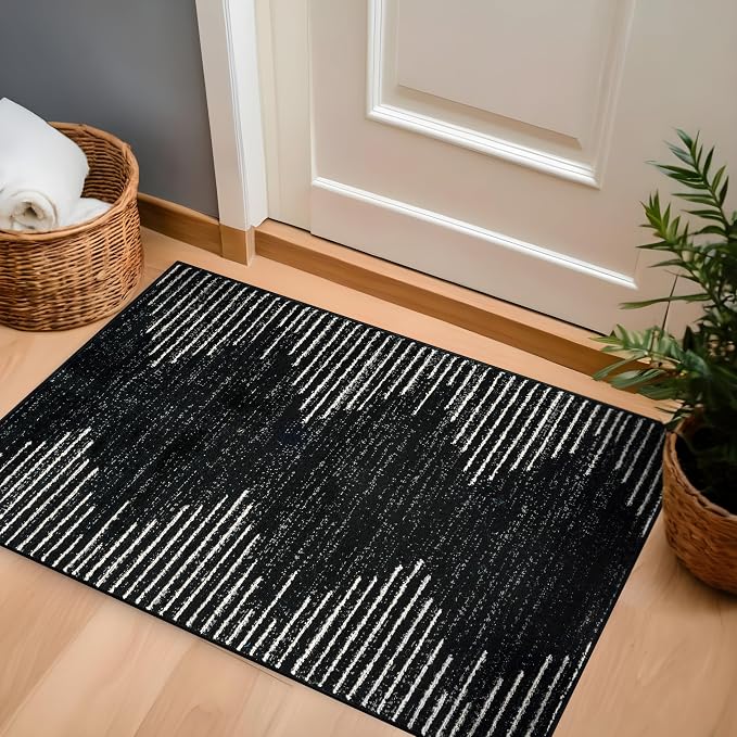 Rugshop Bohemian Stripe Stain Resistant Area Rug Black 2'7" x 4' | High Traffic, Rectangular, Size 2'7" x 4', Living Room, Bedroom, Dining Room, Home Office, Kitchen, Entryway, Hallway