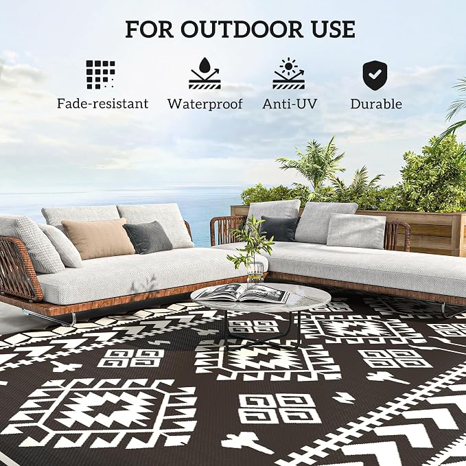 Outsunny Outdoor Rug for Patio, 9' x 18' Waterproof Large Mat, Reversible Plastic Straw Rug for Decor, Portable Outside RV Camping Area Carpet Mat for Backyard Porch Deck Picnic, Black & White Rhombus