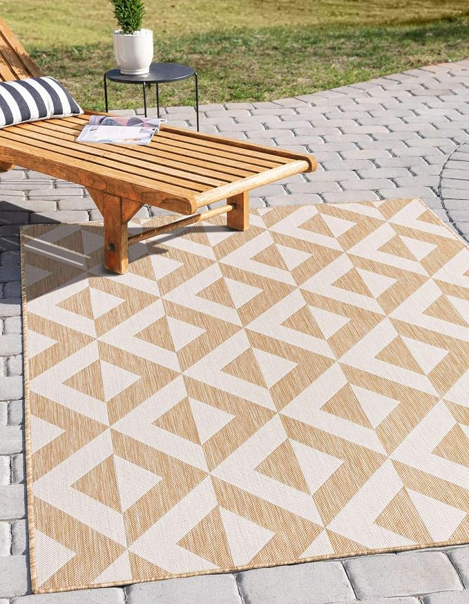 Unique Loom Outdoor Collection Area Rug - Napa (6' 1" x 9' Rectangle, Beige/ Brown)