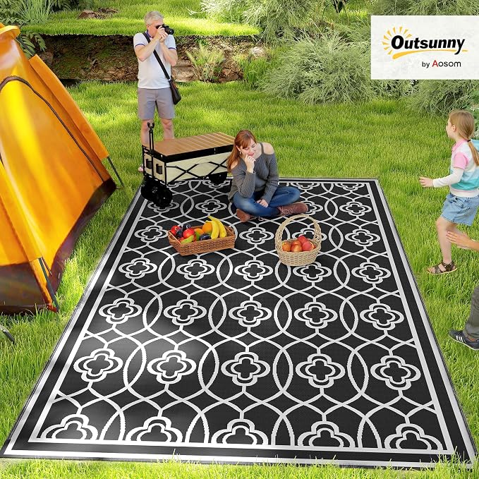 Outsunny Outdoor Rug for Patio, 9' x 18' Waterproof Large Mat, Reversible Plastic Straw Rug for Decor, Portable Outside RV Camping Area Carpet Mat for Backyard Porch Deck Picnic, Black & White Lantern