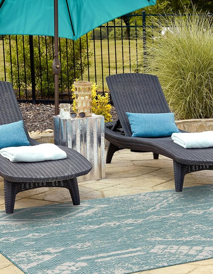 Unique Loom Outdoor Bohemian Collection Area Rug - Anthro (4' 1" x 6' 1" Rectangle, Light Aqua/ Ivory)