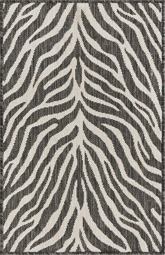 Unique Loom Outdoor Safari Collection Area Rug - Tsavo (2' x 3' 1" Rectangle, White/ Black)