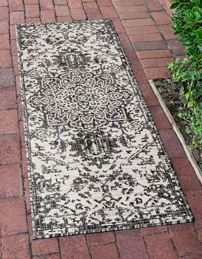 Unique Loom Outdoor Collection Area Rug - Dubai (2' x 6' 1" Runner, Charcoal Gray/ Ivory)
