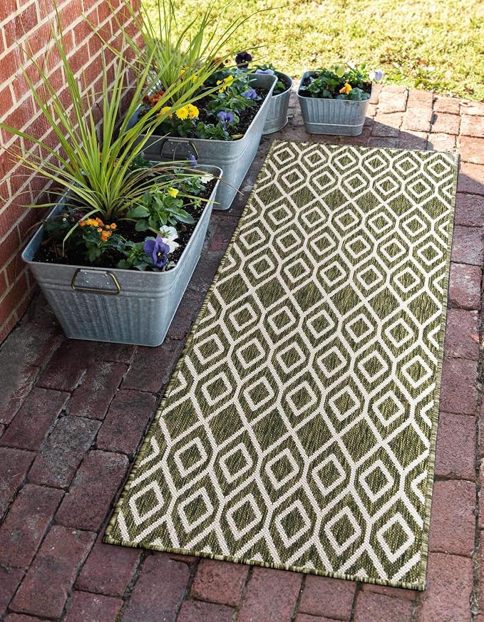 Jill Zarin Outdoor Collection Area Rug - Turks and Caicos (2' x 6' Runner Green/Ivory)