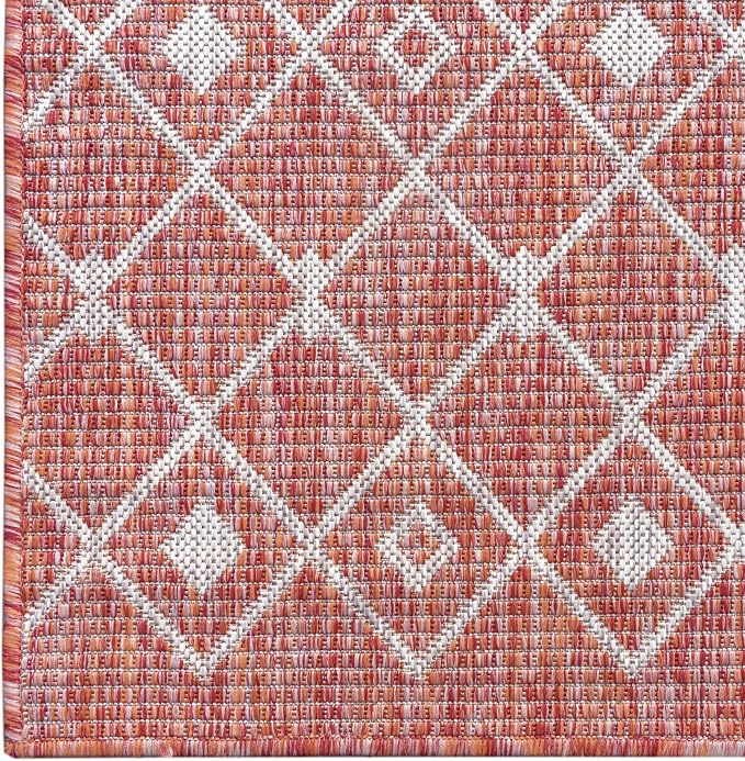 Unique Loom Outdoor Trellis Collection Area Rug - Tribal Trellis (7' 10" Square, Rust Red/ Ivory)