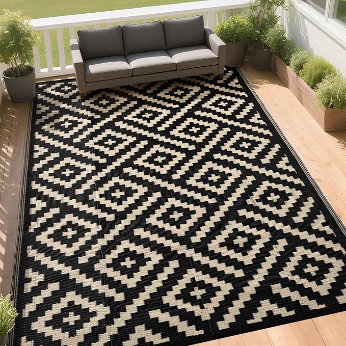 RURALITY Outdoor Rugs 5x8 Feet for Patios Clearance,Plastic Straw Waterproof Mats for Backyard,Porch,Deck,Balcony,Black&Beige