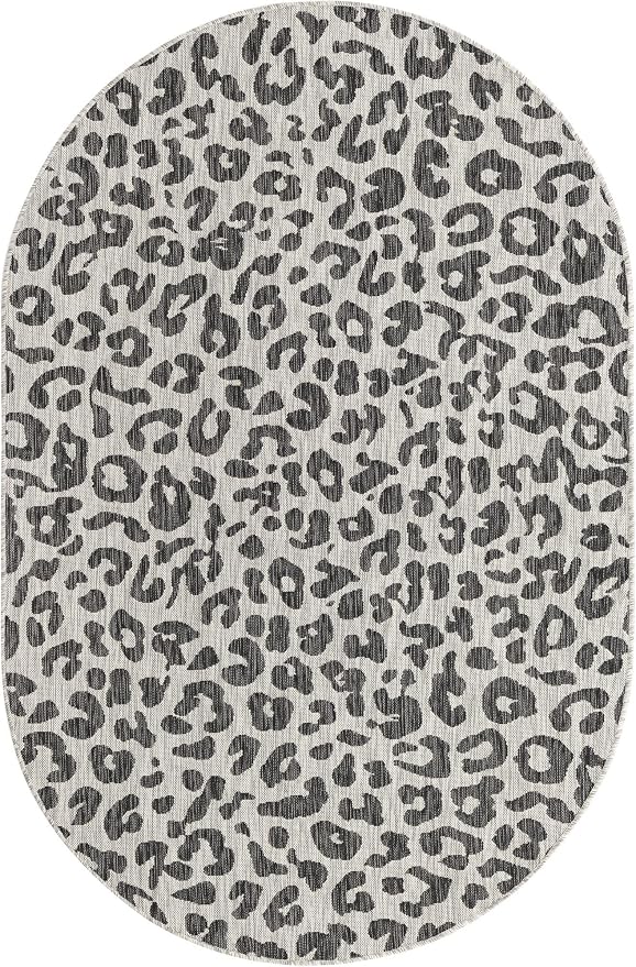 Unique Loom Outdoor Safari Collection Area Rug - Leopard (5' 3" x 8' Oval, Light Gray/ Gray)