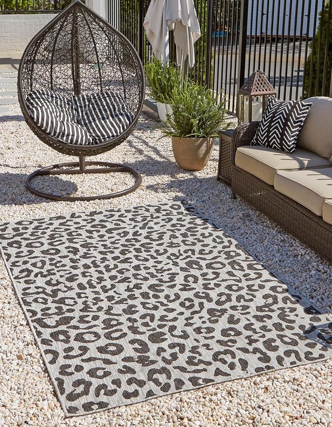 Unique Loom Outdoor Safari Collection Area Rug - Leopard (10' x 14' 1" Rectangle, Light Gray/ Gray)