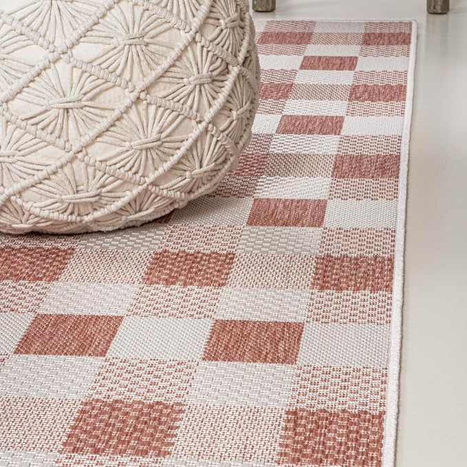 JONATHAN Y Geometric Bold Gingham Indoor Outdoor Area Rug 5X8 Salmon/Cream, Darcy Traditional for Backyard, Patio, Porch, Easy-Cleaning, High Traffic, Pet-Friendly, Non-Shedding (TSN201B-5)