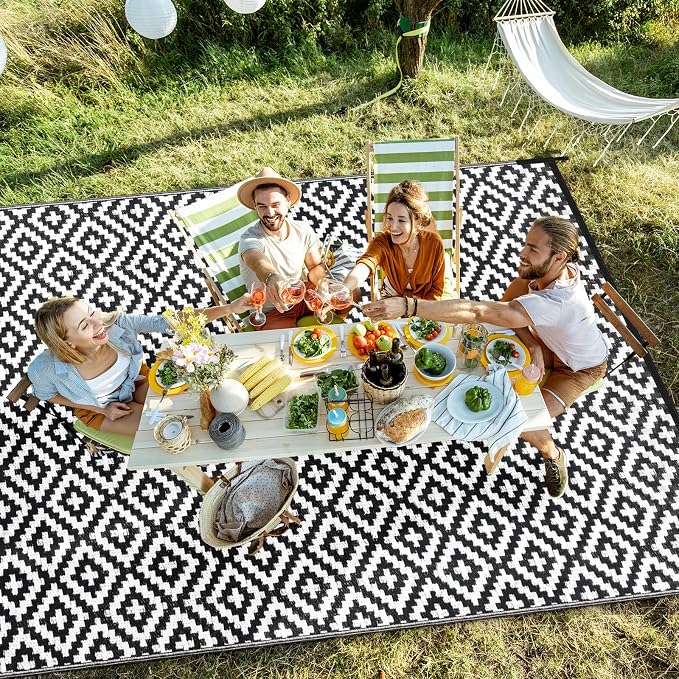 Outdoor Patio Plastic Straw Rug - 5x8 ft Outdoor Camping Rug Waterproof Reversible, Area Carpet Patios RV, Outside Porch Balcony Deck for Camper, Black & White