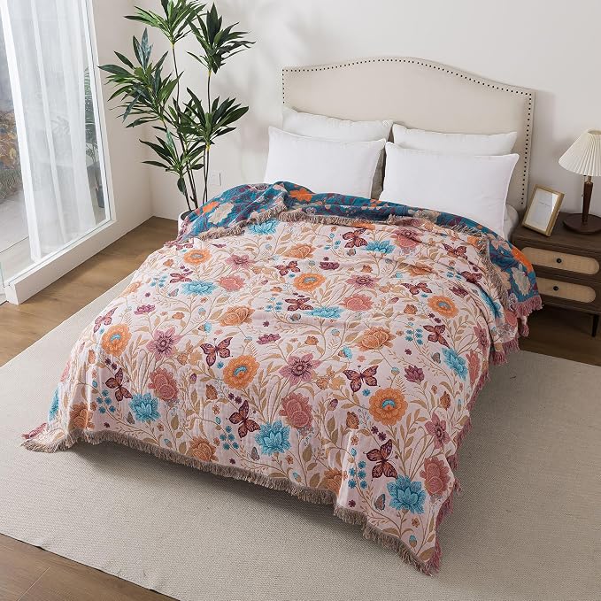 Phuryllic Boho Throw Blanket Throw Size, Soft Cozy Cotton Muslin Quilt Blanket for Bed Decor, Floral Patterned Couch Sofa Chair Cover, Vintage Farmhouse Cottage Tapestry Woven Blanket, Coral&Green